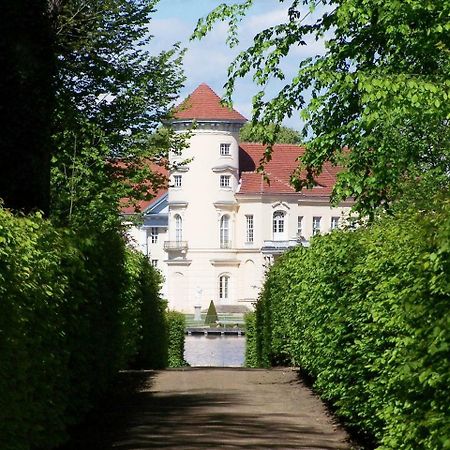 Marstall Im Schlosspark Райнсберг Екстер'єр фото